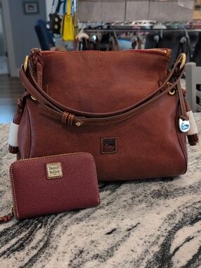 💫Dooney & Bourke Set💫 Florentine Vachetta Leather Shoulder Bag w/Wallet